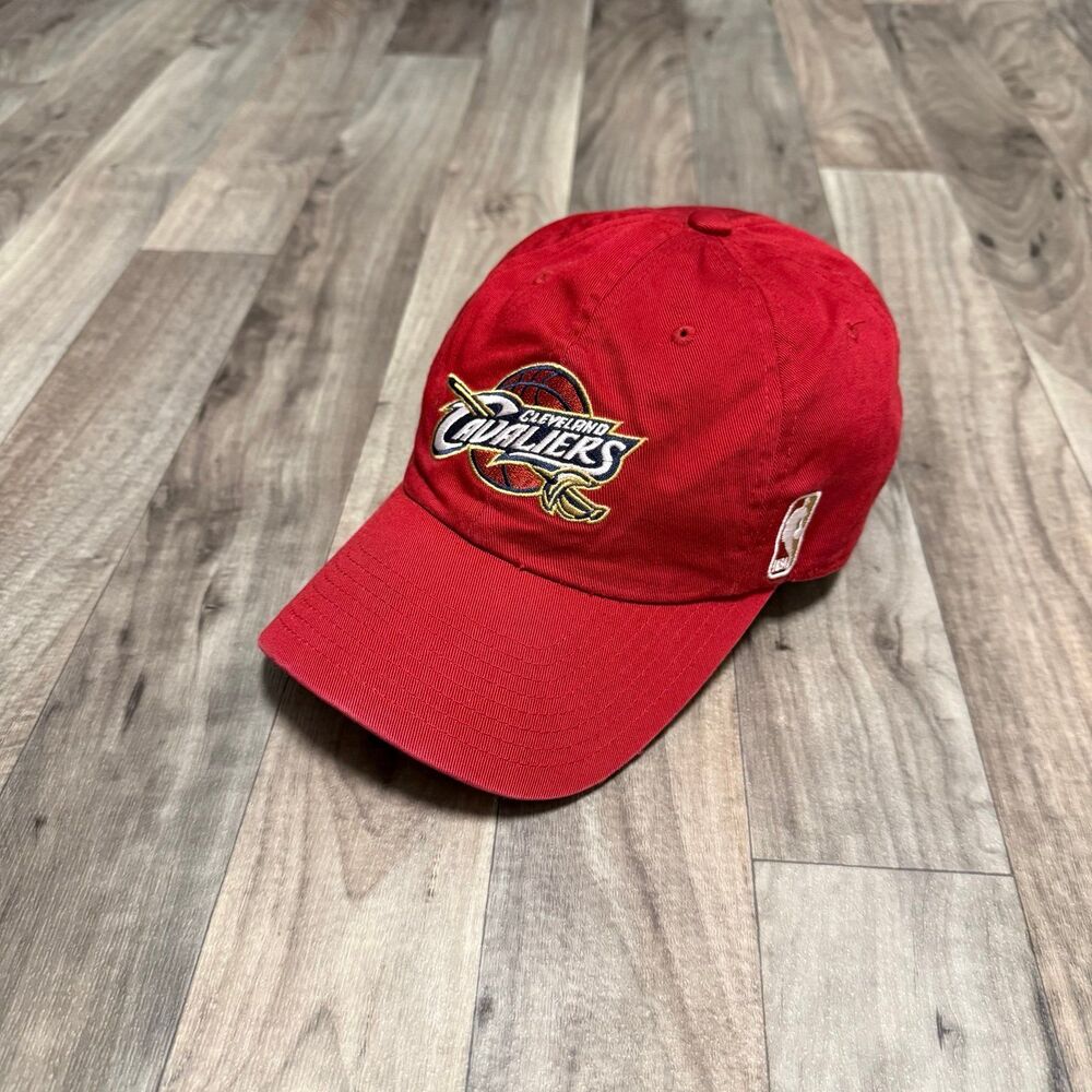 Adidas Cleveland cavaliers nba graphic ball cap hat red